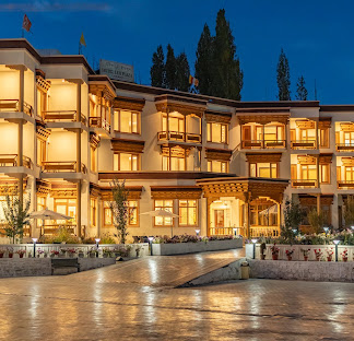 Leh Plaza